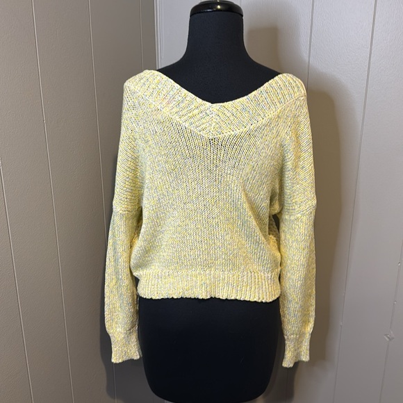 Fate Women’s Small Double V Neck/Back Crochet Sweater Long Sleeve Cropped - Picture 4 of 6